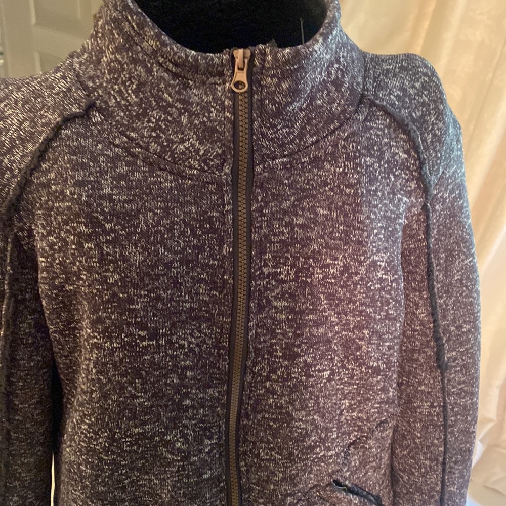 Avalanche Outdoor. Excellent condition - Picture 3 of 7